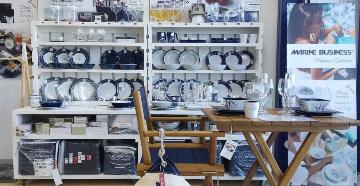 Visita nuestra exposición tienda náutica en Cubelles